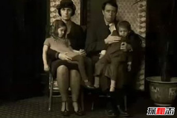 լ[