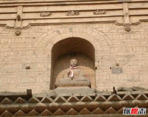 十五大靈異事件,曼谷監(jiān)獄囚犯鬼魂附體(念經(jīng)超度)