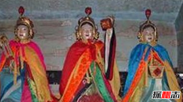 十五大靈異事件,曼谷監(jiān)獄囚犯鬼魂附體(念經(jīng)超度)